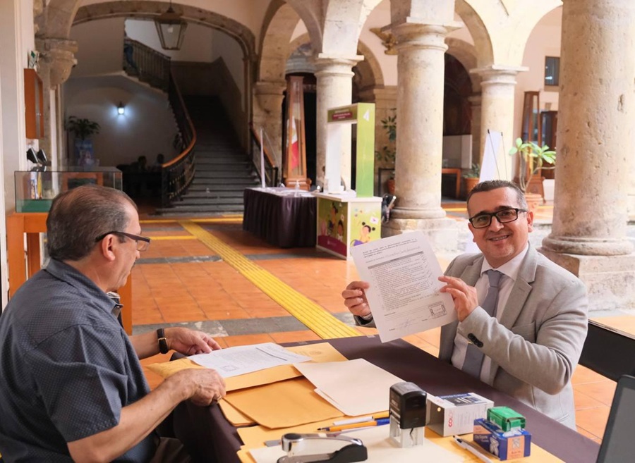 Christian Miguel Sánchez Jáuregui, aspirante a contralor