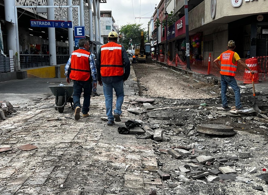 obra calle independencia centro de guadalajara