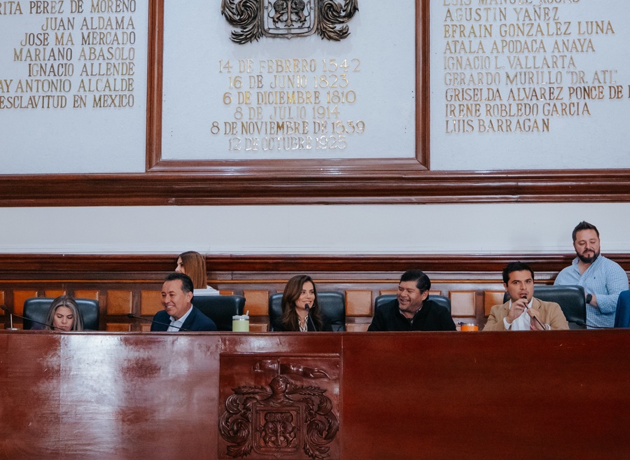 verónica delgadillo alcaldesa de guadalajara sesión de cabildo