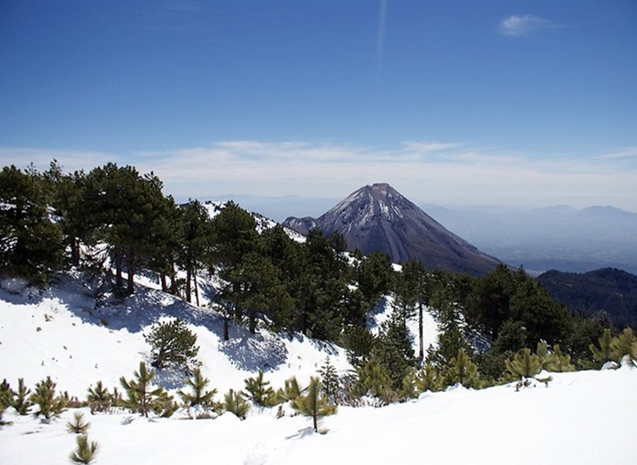 nevado de colima y volcán de fuego