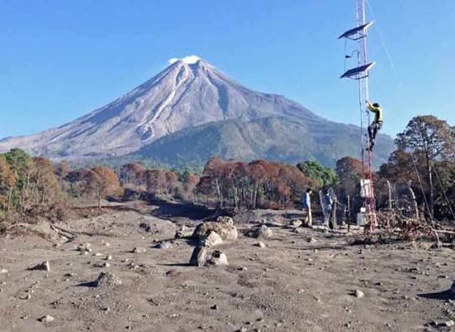 volcán de fuego de colima