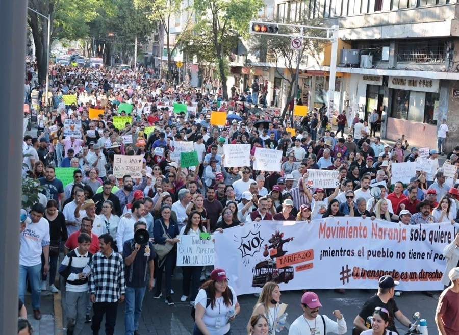 marcha contra el tarifazo morena y pt