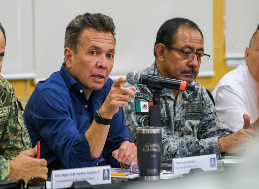pablo lemus gobernador de jalisco en puerto vallarta