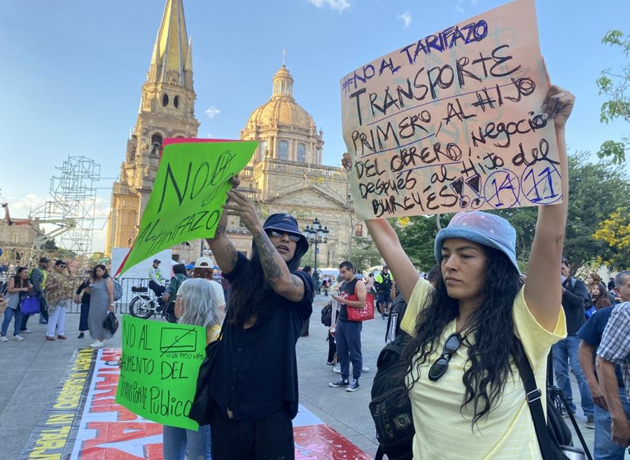 marcha contra tarifazo en guadalajara