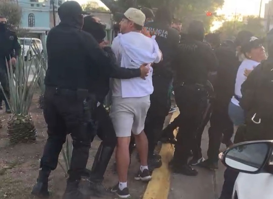 represión policías jalisco protesta papás