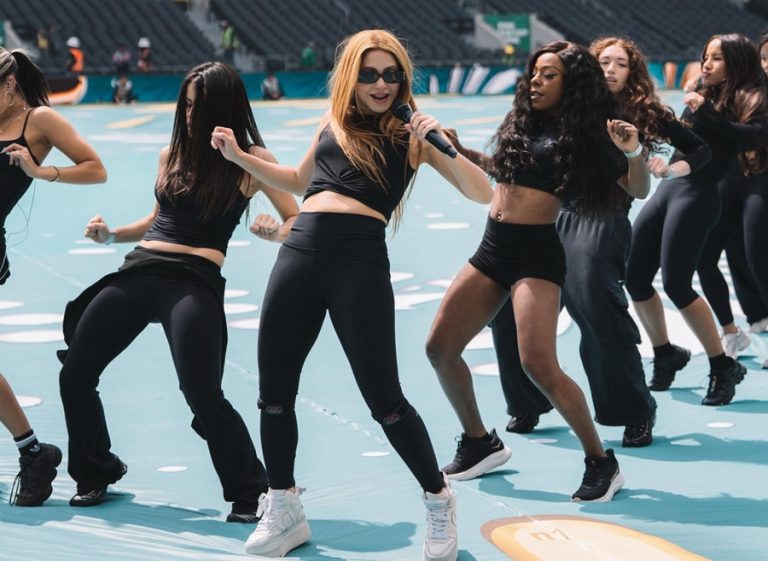 shakira ensayando mundial
