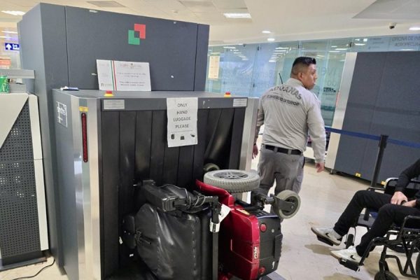 aeropuerto de cancún silla de ruedas con droga