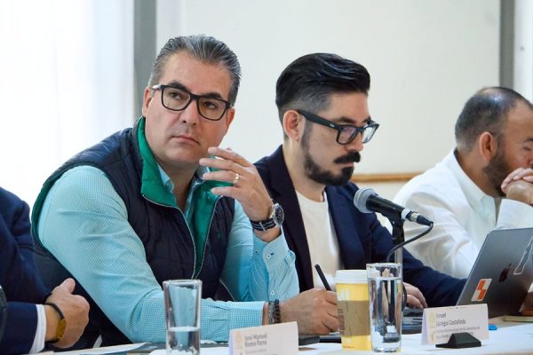 ismael jáuregui director siapa