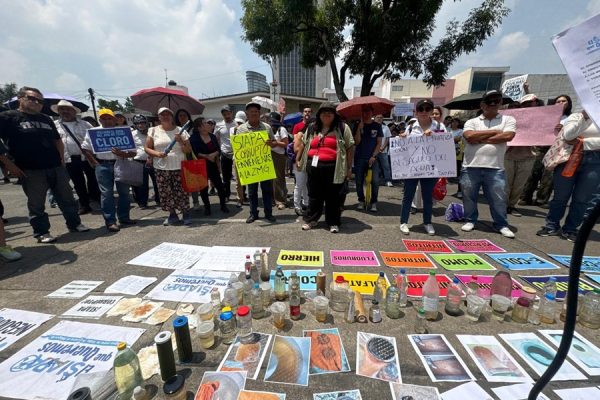 protesta agua sucia casa jalisco