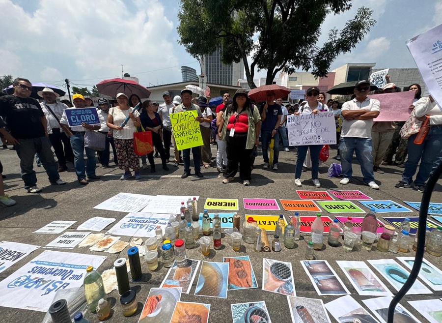 protesta agua sucia casa jalisco