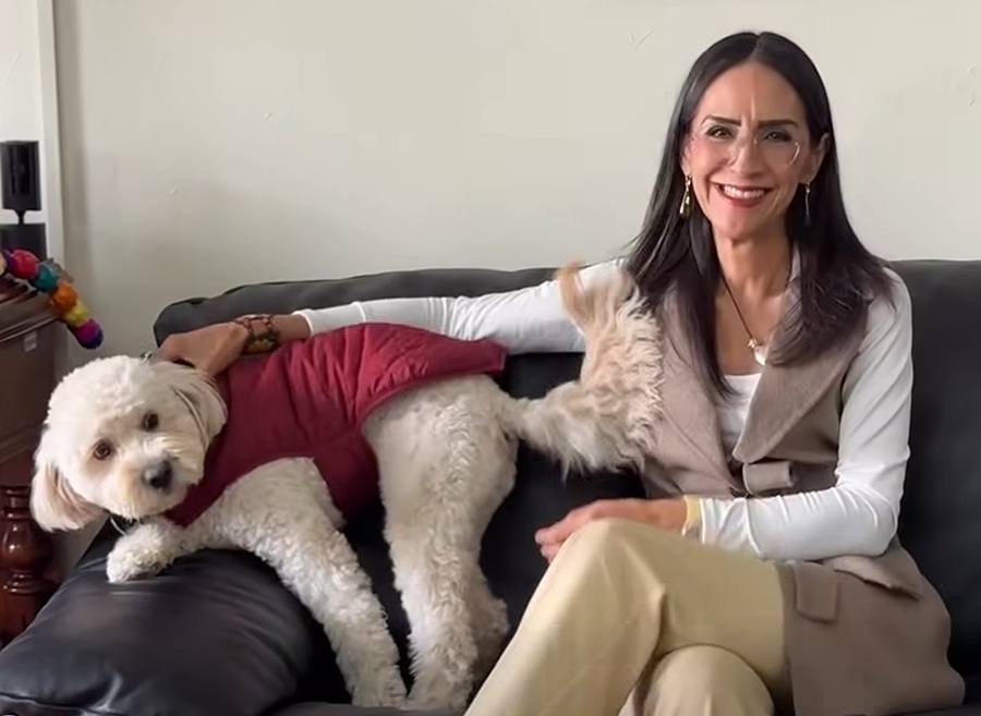 Laura Imelda Pérez Segura, Alcaldesa de Tlaquepaque y su mascota Junior