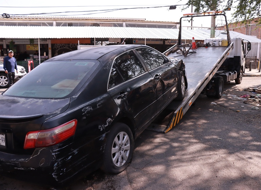 retiran autos abandonados en calles de guadalajara