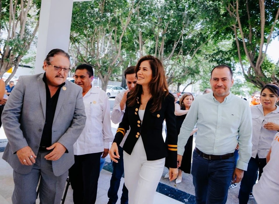 verónica delgadillo