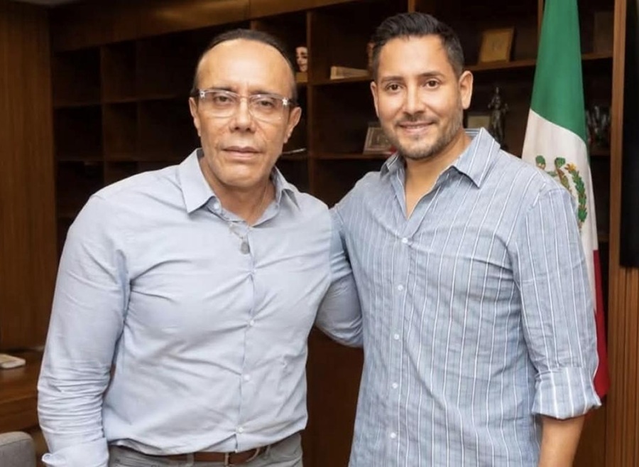 Foto Facebook. Alexis Nucamendi Gómez, ex Alcalde, y Jorge Lorenzo Lara Cordero, edil morenista de Suchiapa, Chiapas, fueron detenidos.