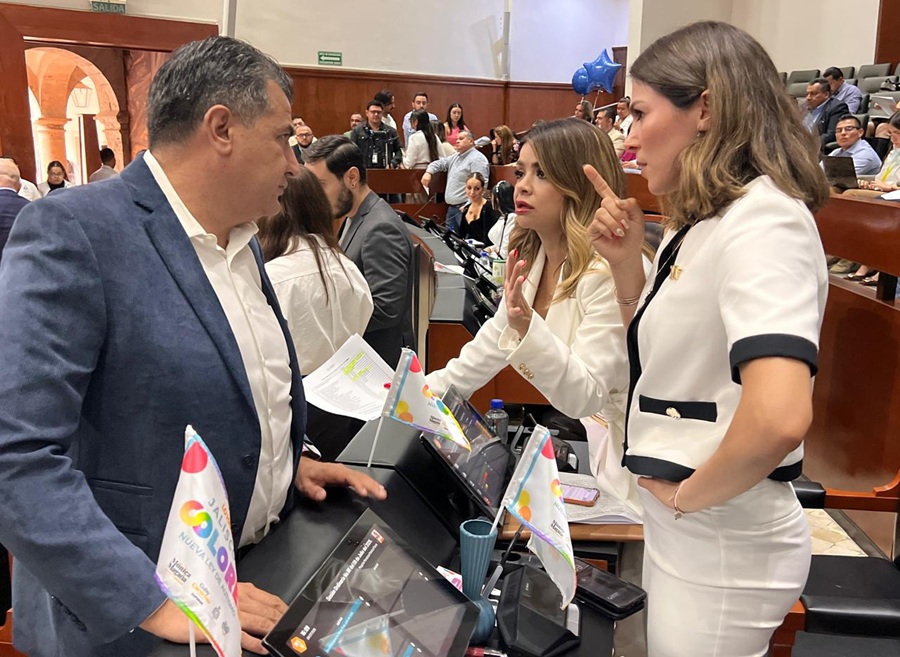 mónica magaña y gabriela cárdenas diputadas de MC en congreso de jalisco